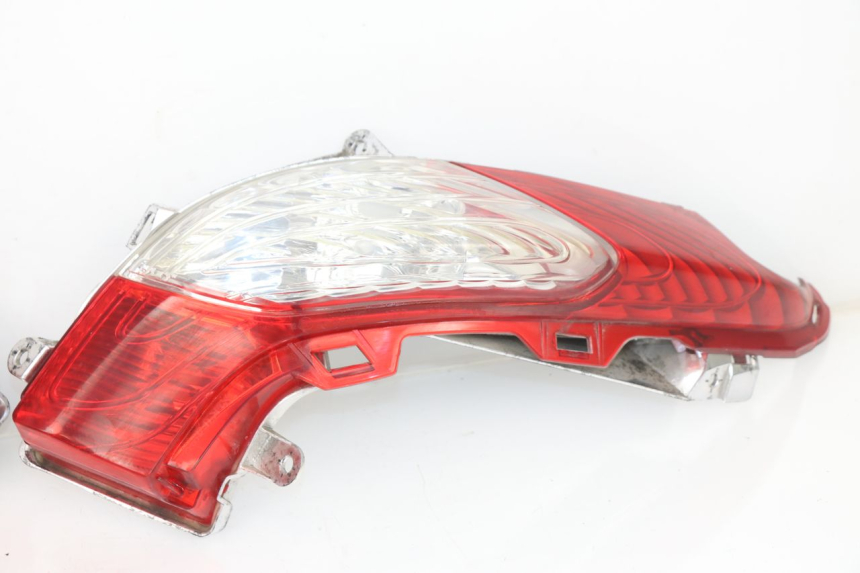 photo de RÜCKLICHT HONDA FES S-WING SWING ABS 125 (2007 - 2015)