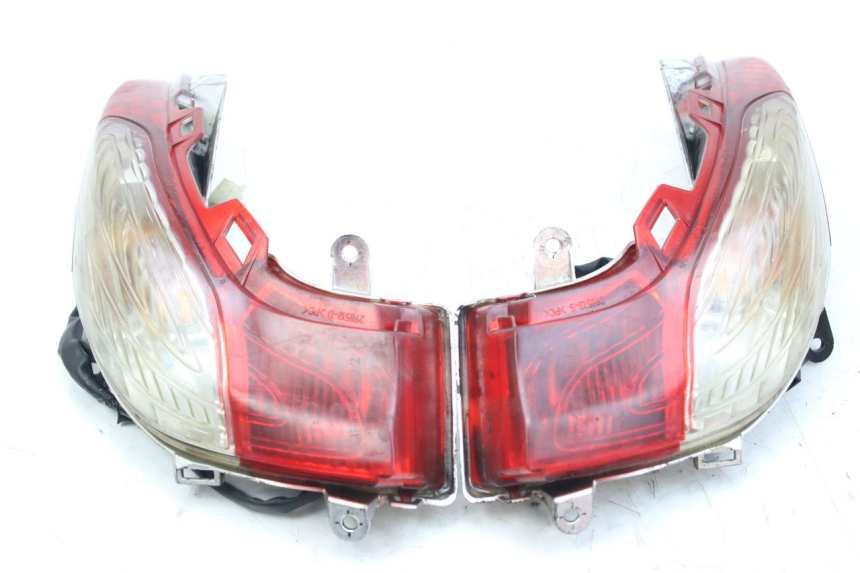 photo de RÜCKLICHT HONDA FES S-WING SWING ABS 125 (2007 - 2015)