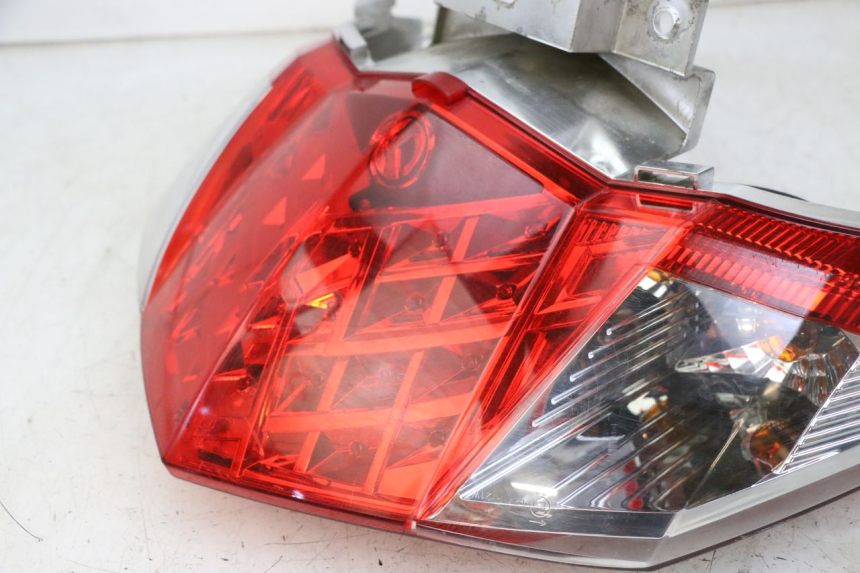 photo de RÜCKLICHT SYM JOYMAX 125 (2010 - 2017)