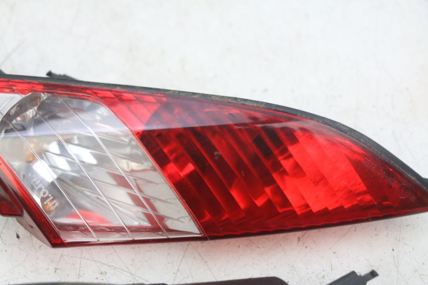 photo de RÜCKLICHT PEUGEOT SATELIS 125 (2006 - 2009)