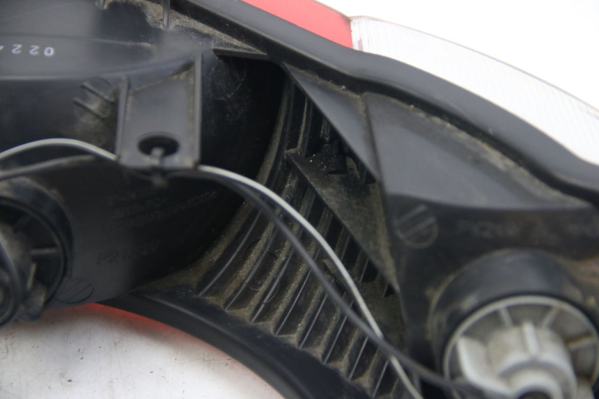 photo de RÜCKLICHT SUZUKI SIXTEEN 125 (2008 - 2010)