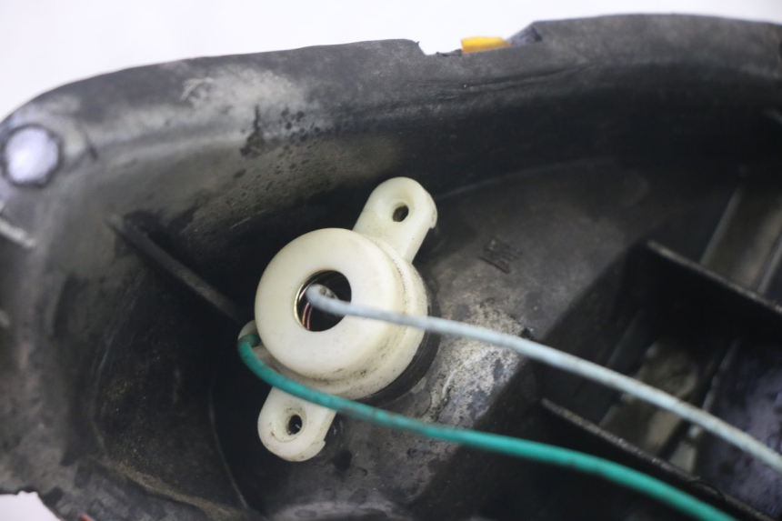 photo de RÜCKLICHT SUKIDA TOP 1 50 (2003 - 2010) - Oberflächenzustand und Material