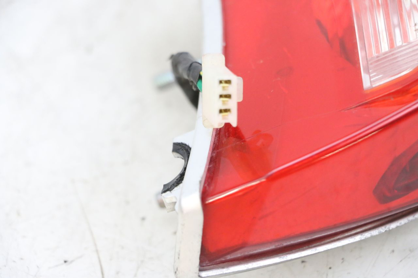 photo de RÜCKLICHT DAELIM VJ ROADWIN FI 125 (2008 - 2017) - Alternative Perspektive