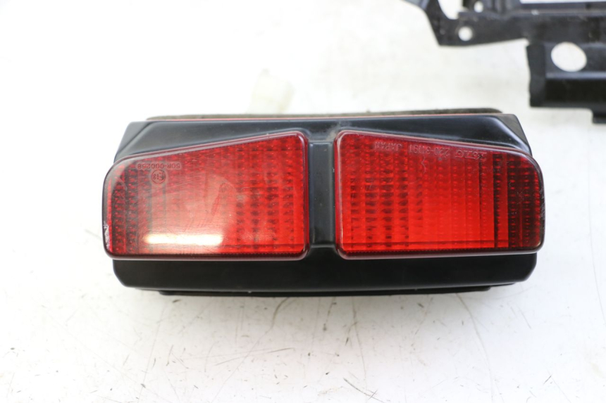 photo de RÜCKLICHT YAMAHA FZS FAZER 600 (2001 - 2003)