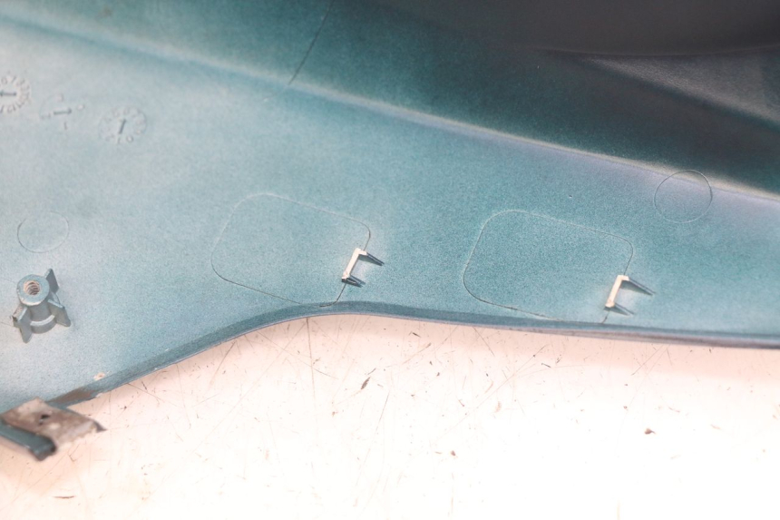 photo de RECHTER HINTERER KOTFLÜGEL KYMCO AGILITY 16+ 4T 50 (2018 - 2023)