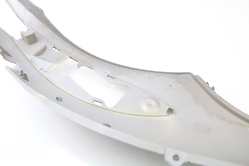 photo de VERKLEIDUNG HINTEN RECHTS PIAGGIO BEVERLY 125 (1998 - 2005)