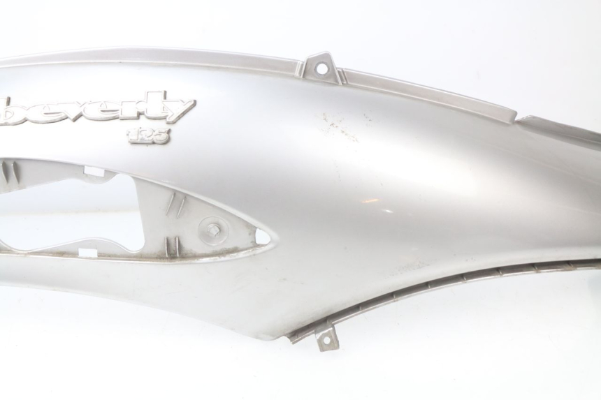 photo de VERKLEIDUNG HINTEN RECHTS PIAGGIO BEVERLY 125 (1998 - 2005)