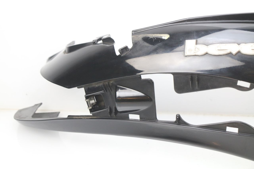 photo de VERKLEIDUNG HINTEN RECHTS PIAGGIO BEVERLY 125 (1998 - 2005)