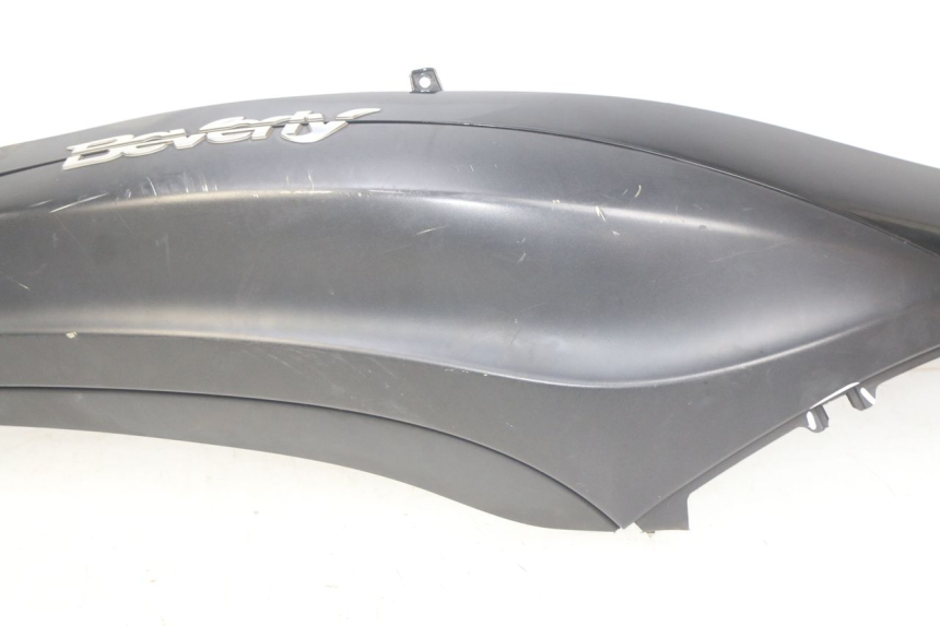 photo de RECHTER HINTERER KOTFLÜGEL PIAGGIO BEVERLY 125 (2010 - 2015)
