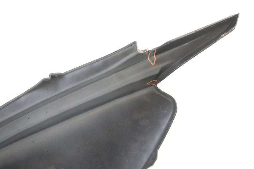 photo de RECHTER HINTERER KOTFLÜGEL MBK BOOSTER NEXT GENERATION 50 (1995 - 1998)