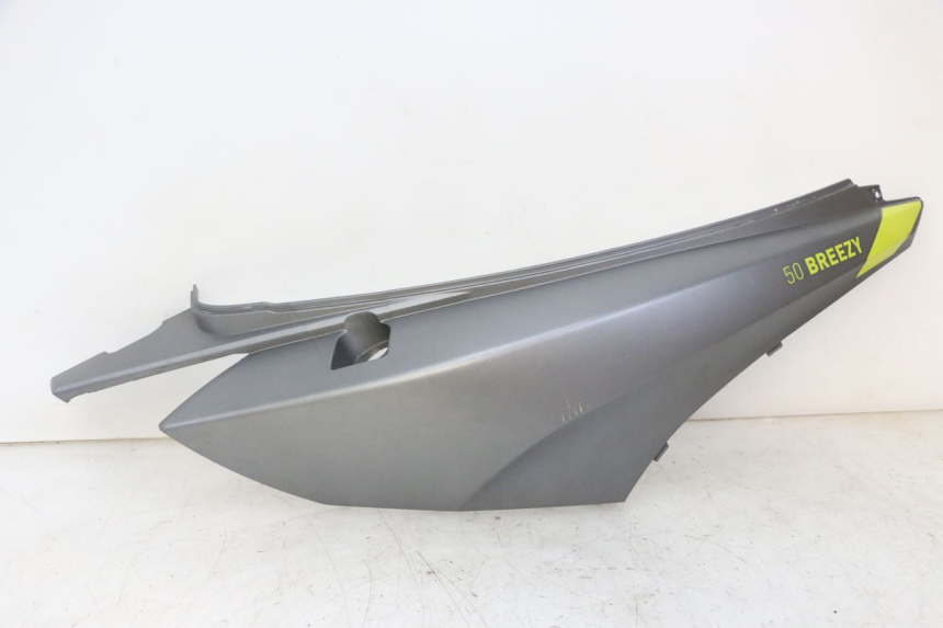 photo de VERKLEIDUNG HINTEN RECHTS MOTRON BREEZY 4T 50 (2021 - 2025)
