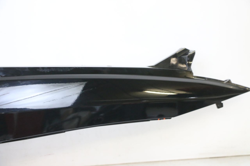 photo de VERKLEIDUNG HINTEN RECHTS SUZUKI BURGMAN 125 (2007 - 2014) - Weitere Ansicht des Artikels