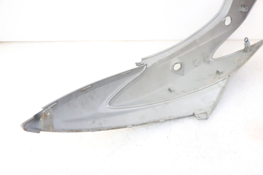 photo de VERKLEIDUNG HINTEN RECHTS YAMAHA CYGNUS X INJECTION 125 (2007 - 2013)