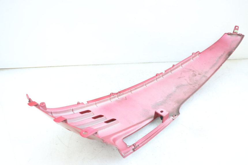 photo de VERKLEIDUNG HINTEN RECHTS PEUGEOT DJANGO 4T 50 (2014 - 2019) - Detailansicht des Bauteils