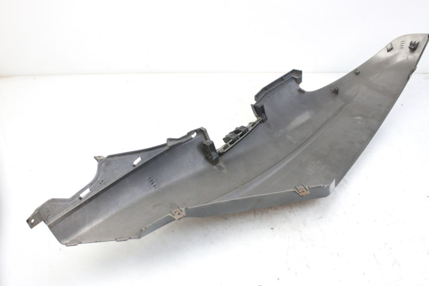 photo de RECHTER HINTERER KOTFLÜGEL HONDA FES S-WING SWING ABS 125 (2007 - 2015)