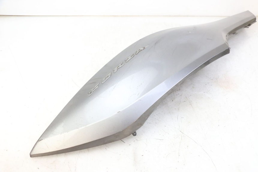 photo de VERKLEIDUNG HINTEN RECHTS HONDA FORZA ABS 300 (2013 - 2019)