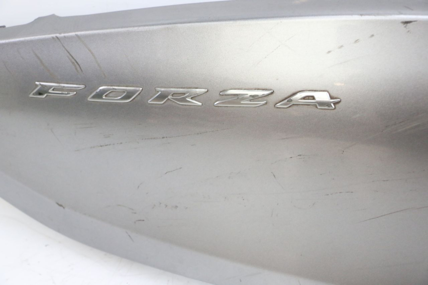 photo de VERKLEIDUNG HINTEN RECHTS HONDA FORZA ABS 300 (2013 - 2019)