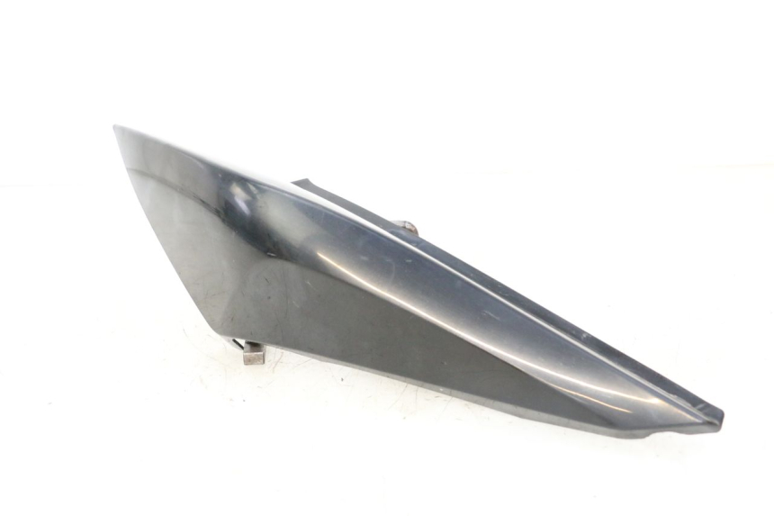 photo de VERKLEIDUNG HINTEN RECHTS YAMAHA FZ6 FAZER S2 600 (2007 - 2011)