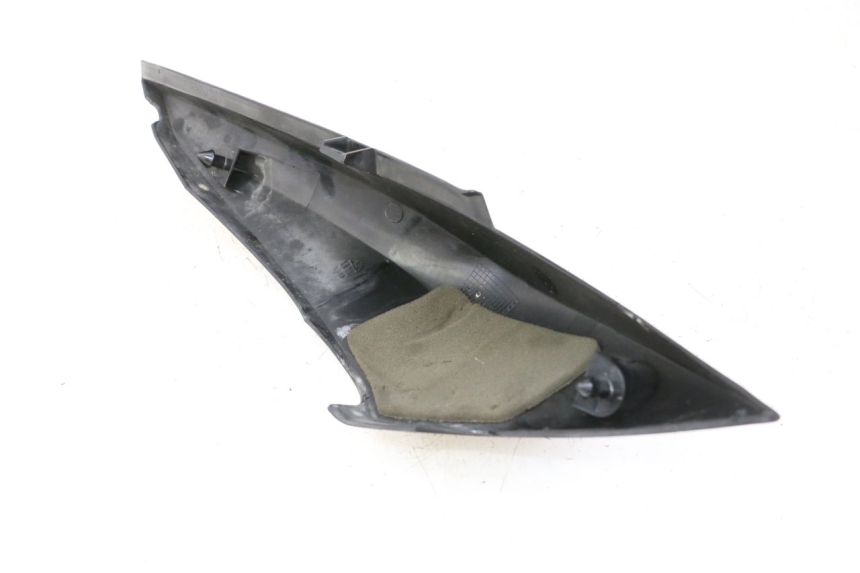 photo de VERKLEIDUNG HINTEN RECHTS YAMAHA FZ6 FAZER S2 600 (2007 - 2011)