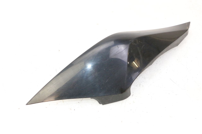 photo de VERKLEIDUNG HINTEN RECHTS YAMAHA FZ6 FAZER S2 600 (2007 - 2011)