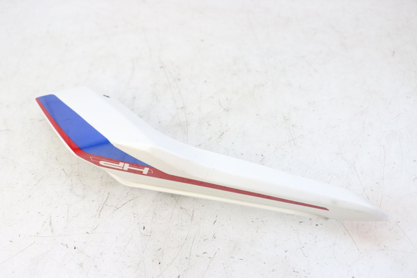 photo de VERKLEIDUNG HINTEN RECHTS BMW G310 R 310 (2016 - 2020)