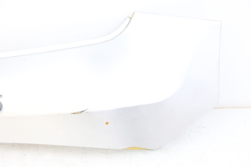 photo de VERKLEIDUNG HINTEN RECHTS HYOSUNG GF 125 (2001 - 2005)