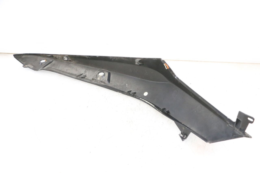 photo de VERKLEIDUNG HINTEN RECHTS GILERA NEXUS 300 (2008 - 2013)