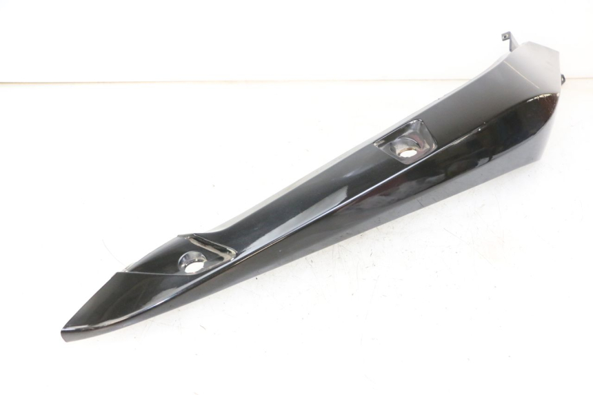 photo de VERKLEIDUNG HINTEN RECHTS GILERA NEXUS 300 (2008 - 2013)