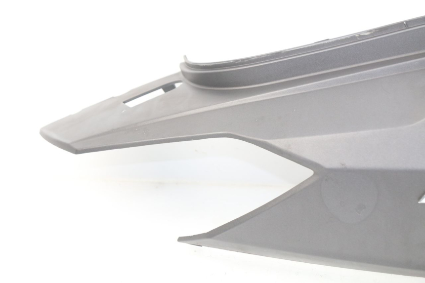 photo de VERKLEIDUNG HINTEN RECHTS SYM GTS EFI ABS 125 (2012 - 2016)