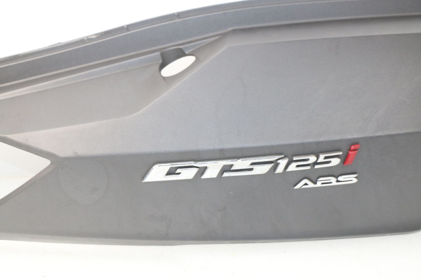 photo de VERKLEIDUNG HINTEN RECHTS SYM GTS EFI ABS 125 (2012 - 2016)