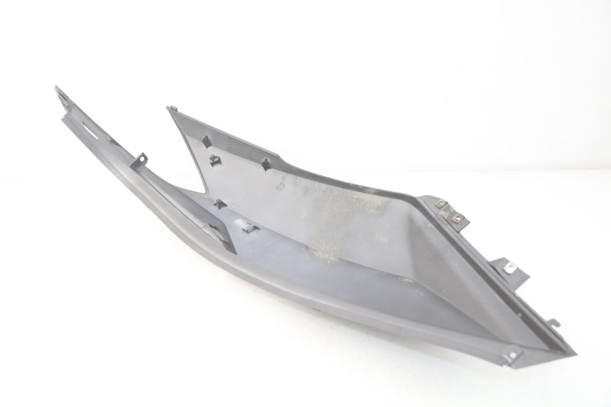photo de VERKLEIDUNG HINTEN RECHTS SYM GTS EFI ABS 125 (2012 - 2016)