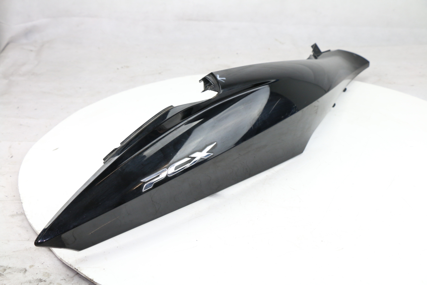 photo de RECHTER HINTERER KOTFLÜGEL HONDA PCX (JF47) 125 (2012 - 2013)
