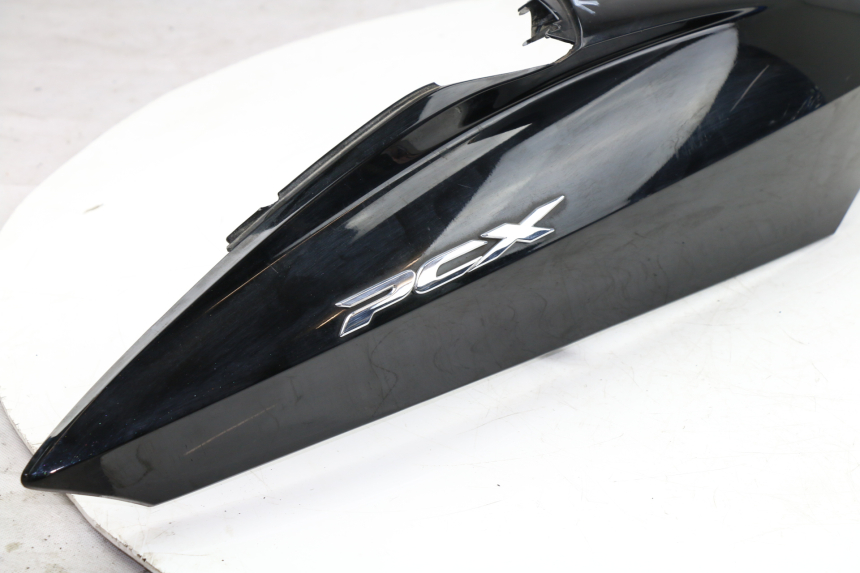 photo de RECHTER HINTERER KOTFLÜGEL HONDA PCX (JF47) 125 (2012 - 2013)