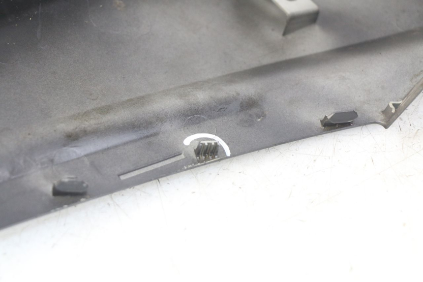 photo de RECHTER HINTERER KOTFLÜGEL YAMAHA HW XENTER 125 (2011 - 2017)