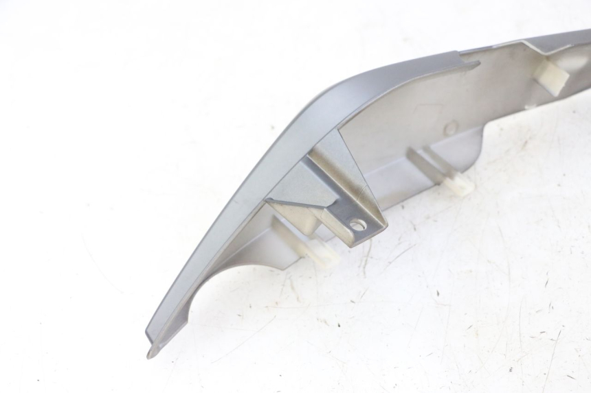 photo de VERKLEIDUNG HINTEN RECHTS KIDEN KD125-G 125 (2018 - 2022)