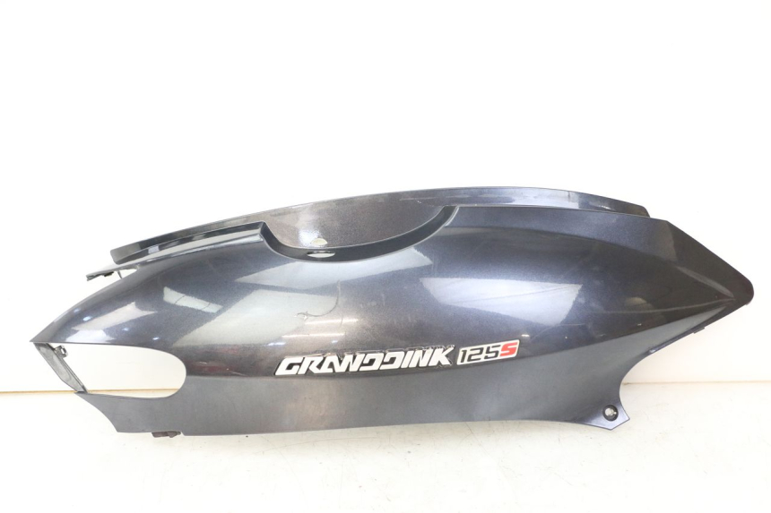 photo de VERKLEIDUNG HINTEN RECHTS KYMCO GRAND DINK 125 (2008 - 2014)