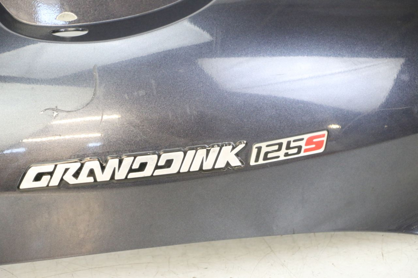 photo de VERKLEIDUNG HINTEN RECHTS KYMCO GRAND DINK 125 (2008 - 2014)