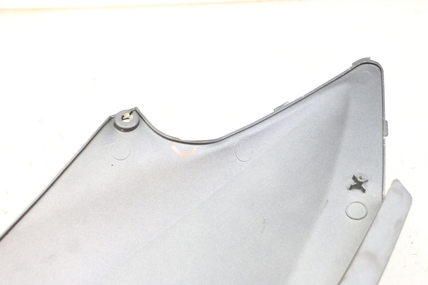 photo de VERKLEIDUNG HINTEN RECHTS KYMCO GRAND DINK 125 (2008 - 2014)