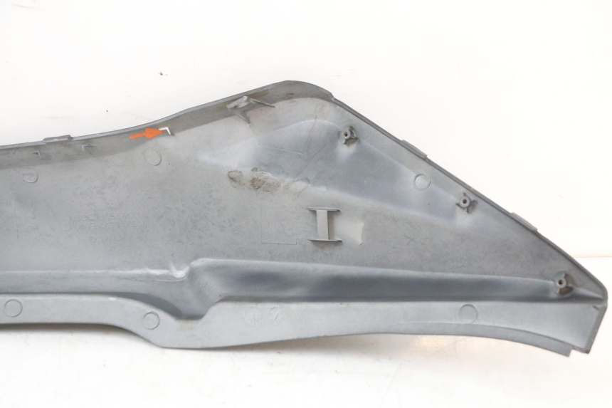 photo de VERKLEIDUNG HINTEN RECHTS KYMCO SUPER 8 4T 50 (2018 - 2020)