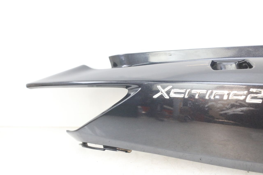 photo de HINTERE RECHTE SEITENVERKLEIDUNG KYMCO XCITING 250 (2006 - 2009)