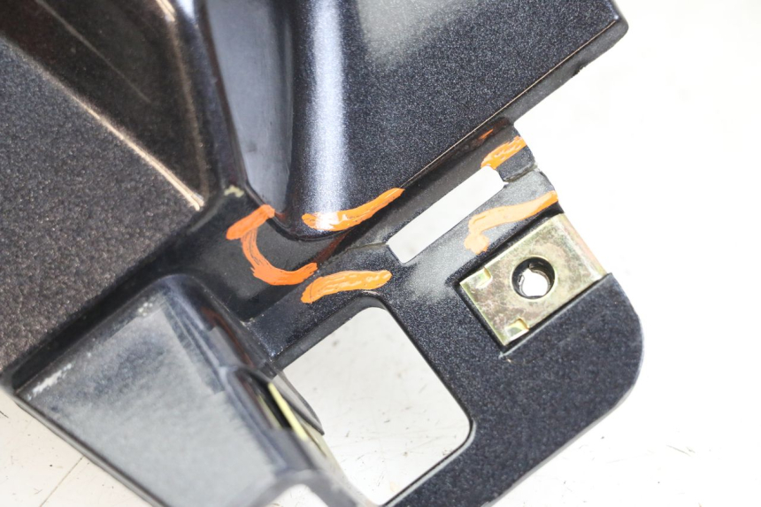 photo de HINTERE RECHTE SEITENVERKLEIDUNG KYMCO XCITING 250 (2006 - 2009)