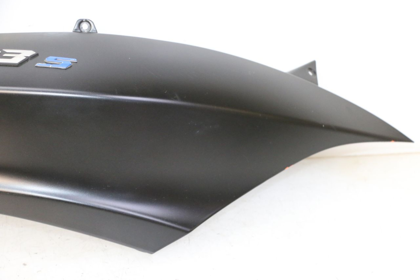 photo de VERKLEIDUNG HINTEN RECHTS PIAGGIO MP3 HPE 310 (2024 - 2025)