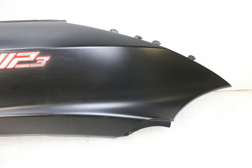 photo de VERKLEIDUNG HINTEN RECHTS PIAGGIO MP3 HPE 350 (2018 - 2020) - Zoom auf Komponenten