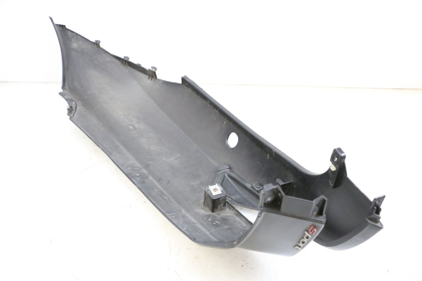 photo de VERKLEIDUNG HINTEN RECHTS PIAGGIO MP3 HPE 350 (2018 - 2020) - Zoom auf Gebrauchszustand