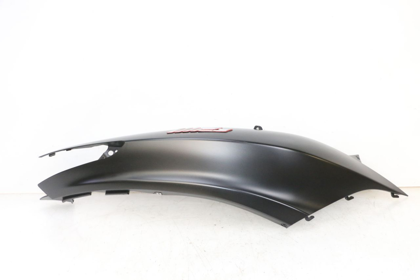 photo de VERKLEIDUNG HINTEN RECHTS PIAGGIO MP3 HPE 300 (2019 - 2026) - Zoom auf Komponenten