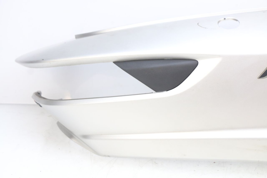 photo de RECHTER HINTERER KOTFLÜGEL PIAGGIO MP3 500 (2014 - 2016)
