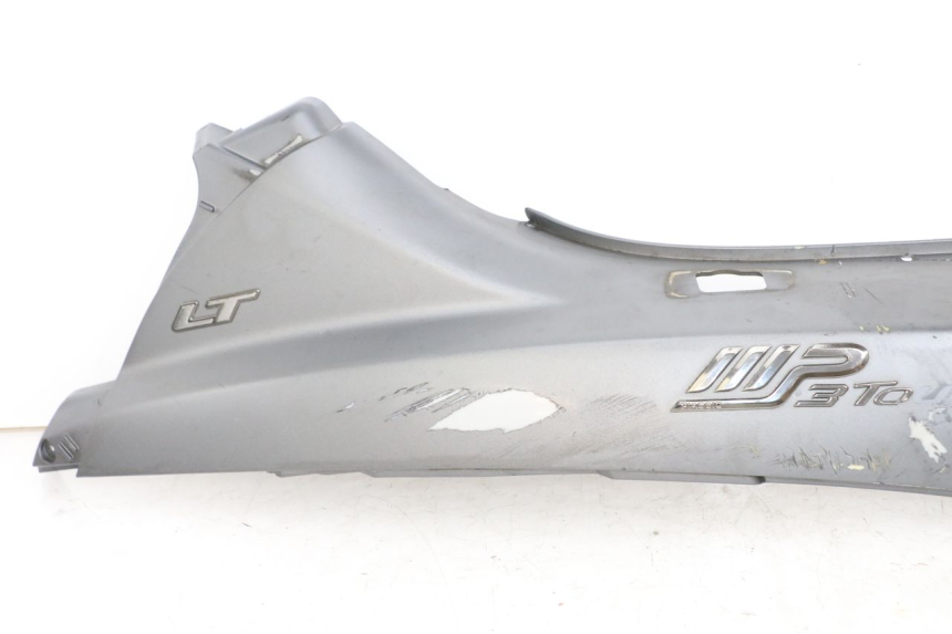 photo de VERKLEIDUNG HINTEN RECHTS PIAGGIO MP3 500 (2011 - 2015)