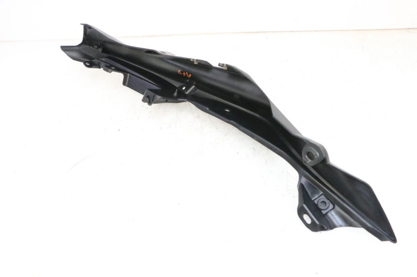 photo de VERKLEIDUNG HINTEN RECHTS YAMAHA MT-07 MT07 ABS 700 (2018 - 2020) - Details der Befestigungspunkte