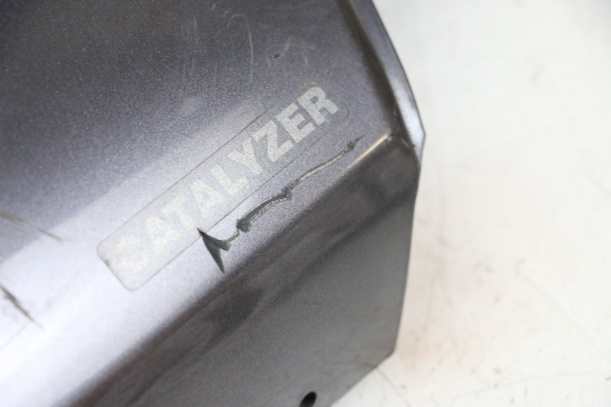 photo de VERKLEIDUNG HINTEN RECHTS YAMAHA NEO'S NEOS 2T 50 (1998 - 2007) - Oberflächenzustand und Material