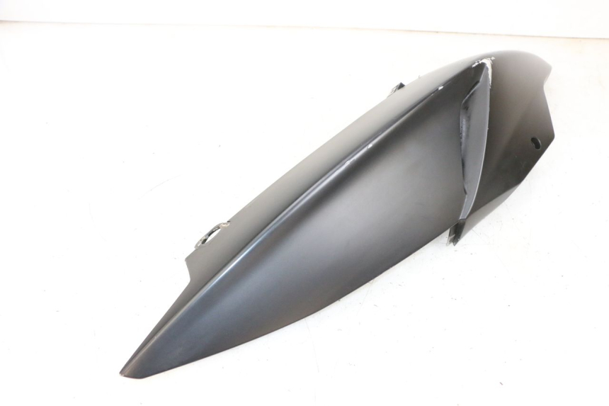 photo de VERKLEIDUNG HINTEN RECHTS PIAGGIO NEW TYPHOON 50 (2018 - 2021) - Details der Befestigungspunkte